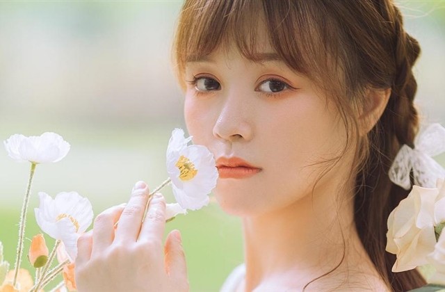 吸引人的个性签名女生