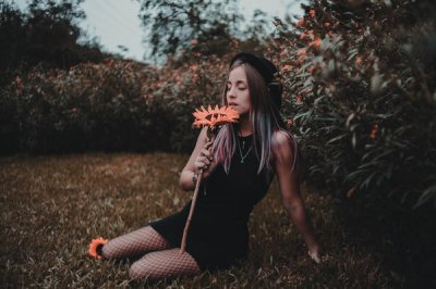 ​关于18岁生日发朋友圈的话 适合18岁生日发的说说