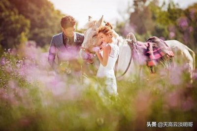 ​朋友太假太虚伪的说说（人心太假太虚伪的句子）