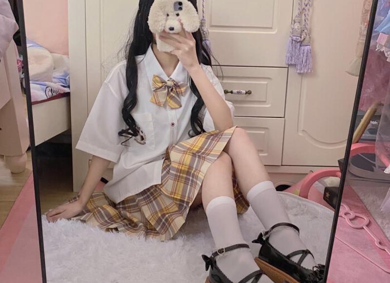 夸赞一个女人身材好的句子精选9句