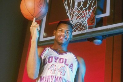 ​这3人从未打过NBA，但影响力却不输乔丹，榜首还入选了名人堂