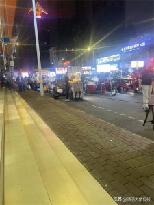 ​摆地摊能找到钱吗