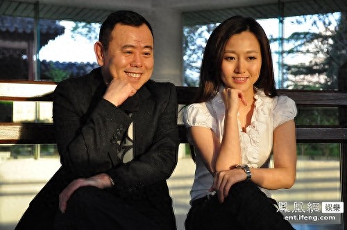 59岁潘长江的妻子杨云近照