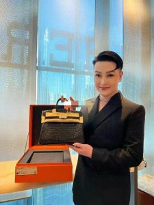 ​百万粉丝网红偷税749万元