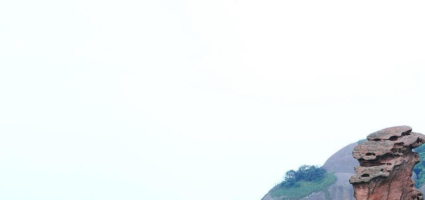 彭州葛仙山，峰灵峦秀，幽壑骈联，是个有名的道教胜地