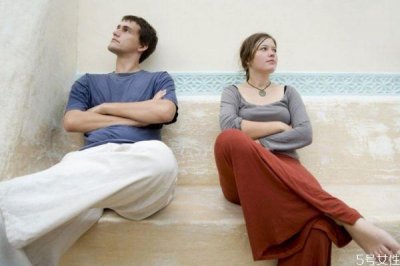 ​卑微可以挽回爱情吗 破碎的爱情可以挽回吗