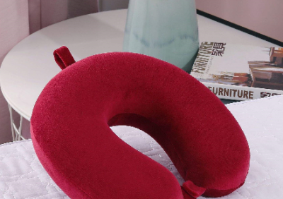 ​枕头能用洗衣机洗,u型枕可以放在洗衣机洗吗