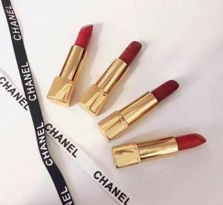 ​化淡妆要准备什么东西?(淡妆需要什么化妆品)