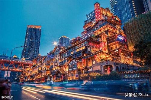 重庆洪崖洞为什么火得“一塌糊涂”?