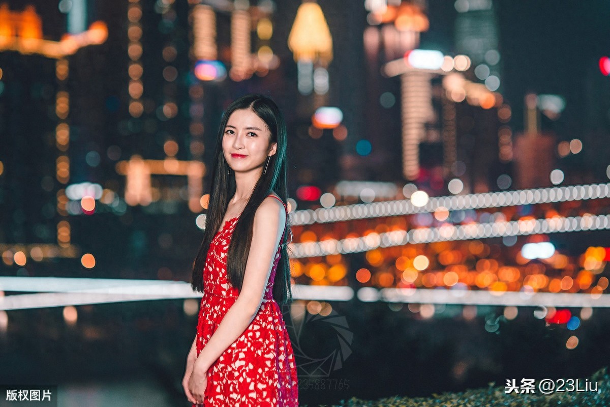 重庆洪崖洞为什么火得“一塌糊涂”?