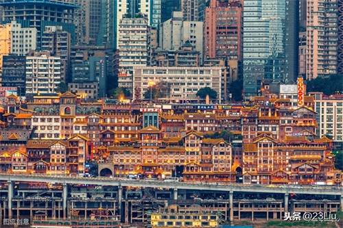 重庆洪崖洞为什么火得“一塌糊涂”?