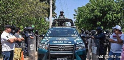 ​墨西哥有10万毒贩，他们有多猖狂？海军中将跪地求饶却被一枪爆头