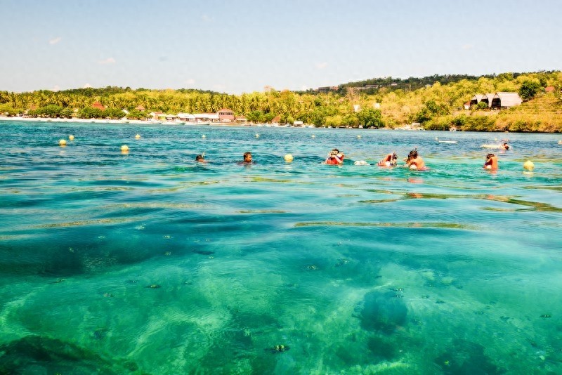 蓝梦岛又称“恶魔的眼泪”，迷人的危险，却美得像梦境