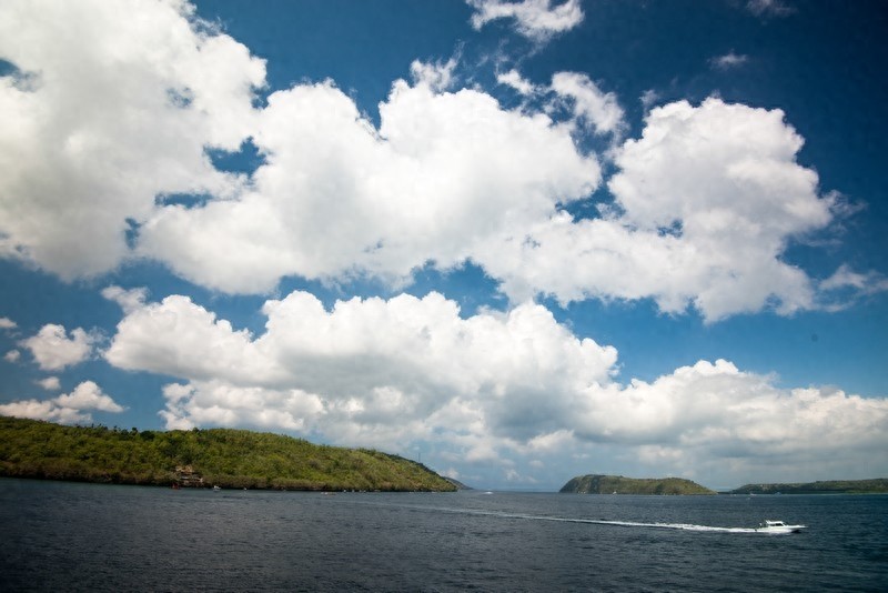 蓝梦岛又称“恶魔的眼泪”，迷人的危险，却美得像梦境