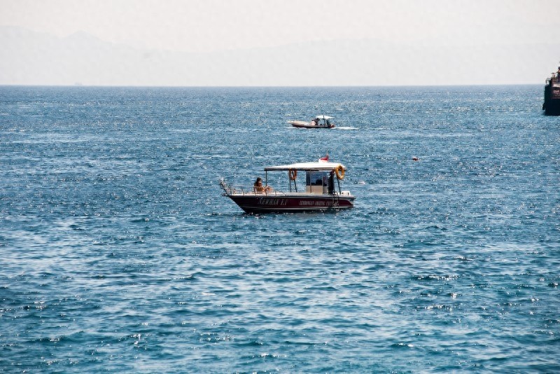 蓝梦岛又称“恶魔的眼泪”，迷人的危险，却美得像梦境