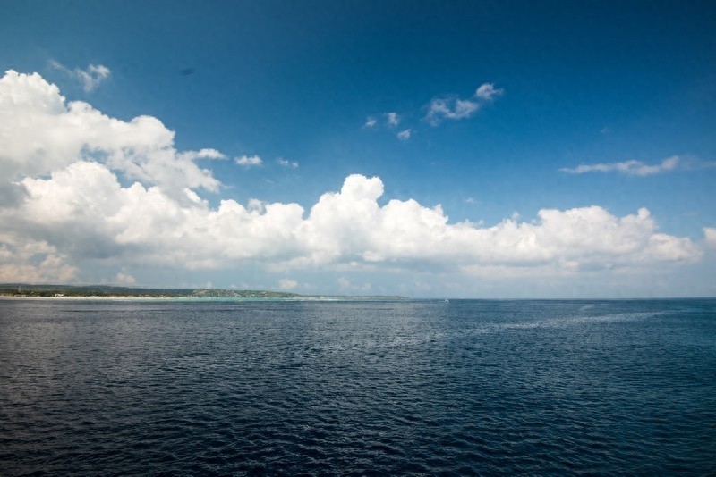 蓝梦岛又称“恶魔的眼泪”，迷人的危险，却美得像梦境