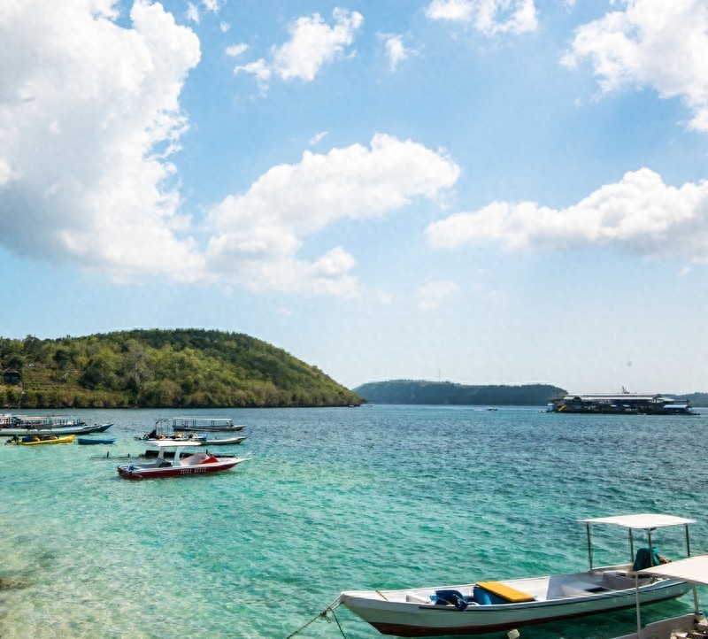 蓝梦岛又称“恶魔的眼泪”，迷人的危险，却美得像梦境