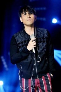 ​沧桑的灵魂歌者——杨宗纬