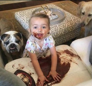 ​五张图告诉你，孩子是怎么由天使变恶魔的，网友：看完不敢生娃