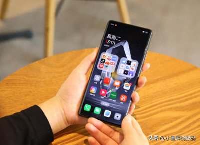 ​一加放弃武德？骁龙8Gen2+5500mAh突降至2198元，IMX890+100W