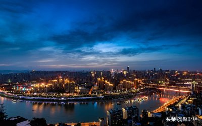 ​68岁成为重庆首富，坐拥1400亿财富，与雷军并列登上胡润榜第21位