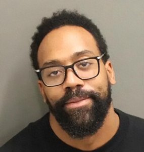 ​乔丹34岁儿子凌晨被逮捕，被控三项罪名，50岁前皮蓬嫂有先见之明