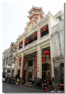 ​到广州老字号“陶陶居”品尝美食，无论何时到，都要做好等位准备