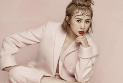 ​与爱情有关的事打动的经典话语(有关爱情的经典语句摘抄)