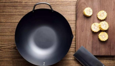 ​铁锅怎么开锅不生锈不粘锅,一个新的铁锅,如何开锅使用