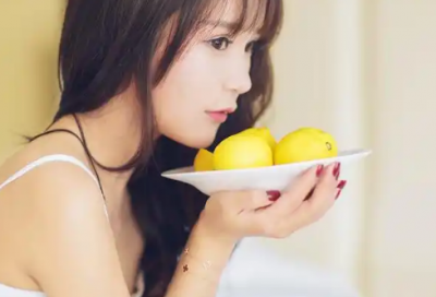 ​00后网名女生简单气质(37个)